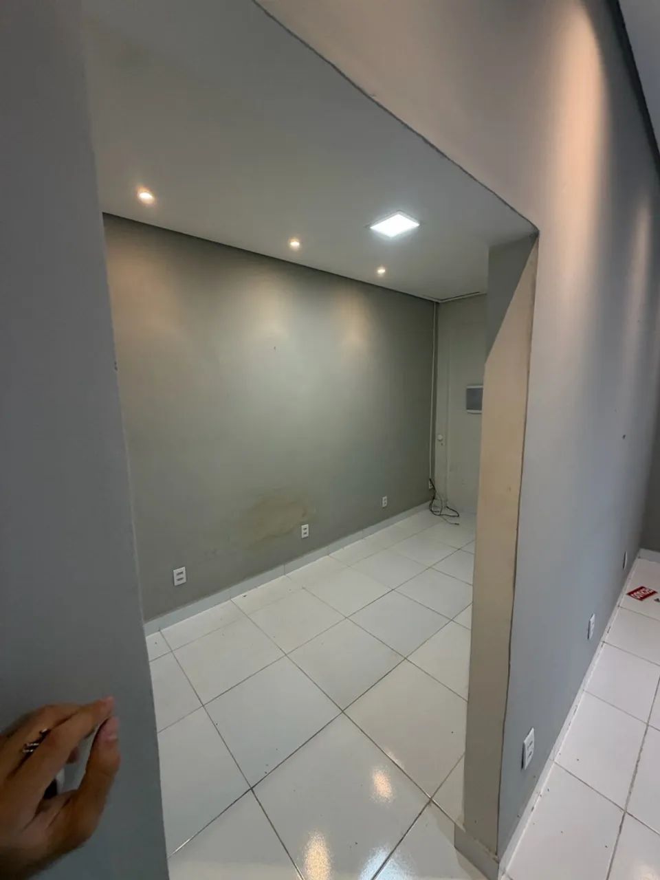 ALUGA-SE PONTO COMERCIAL NO CENTRO - Foto 4