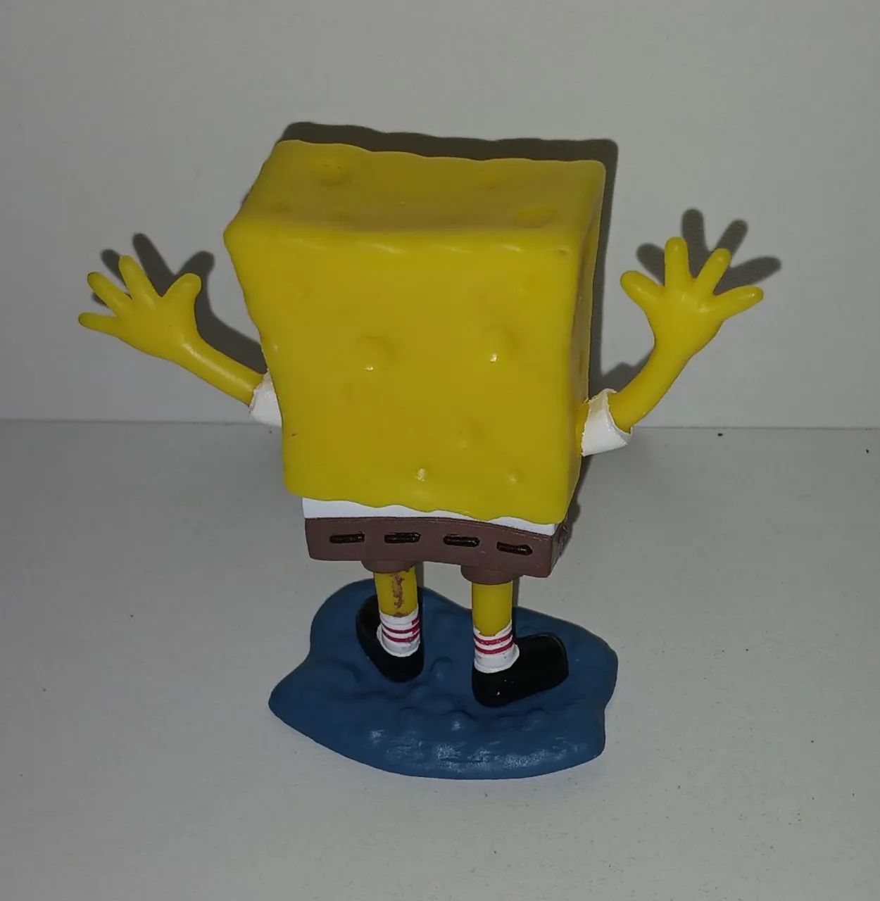 BONECO MINIATURA BOB ESPONJA FELIZ - Foto 2