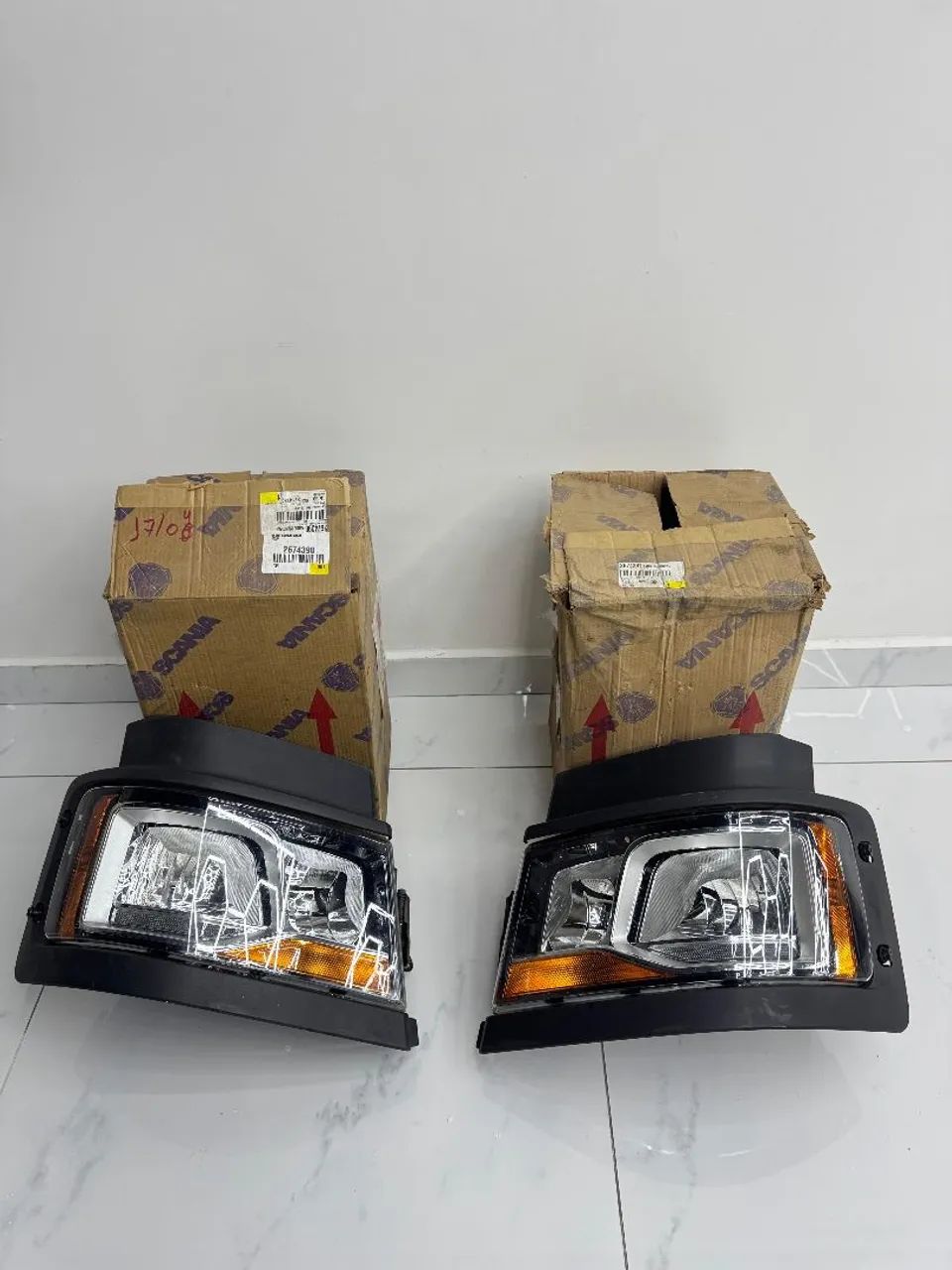 Farol Scania NTG original 2019 a 2023