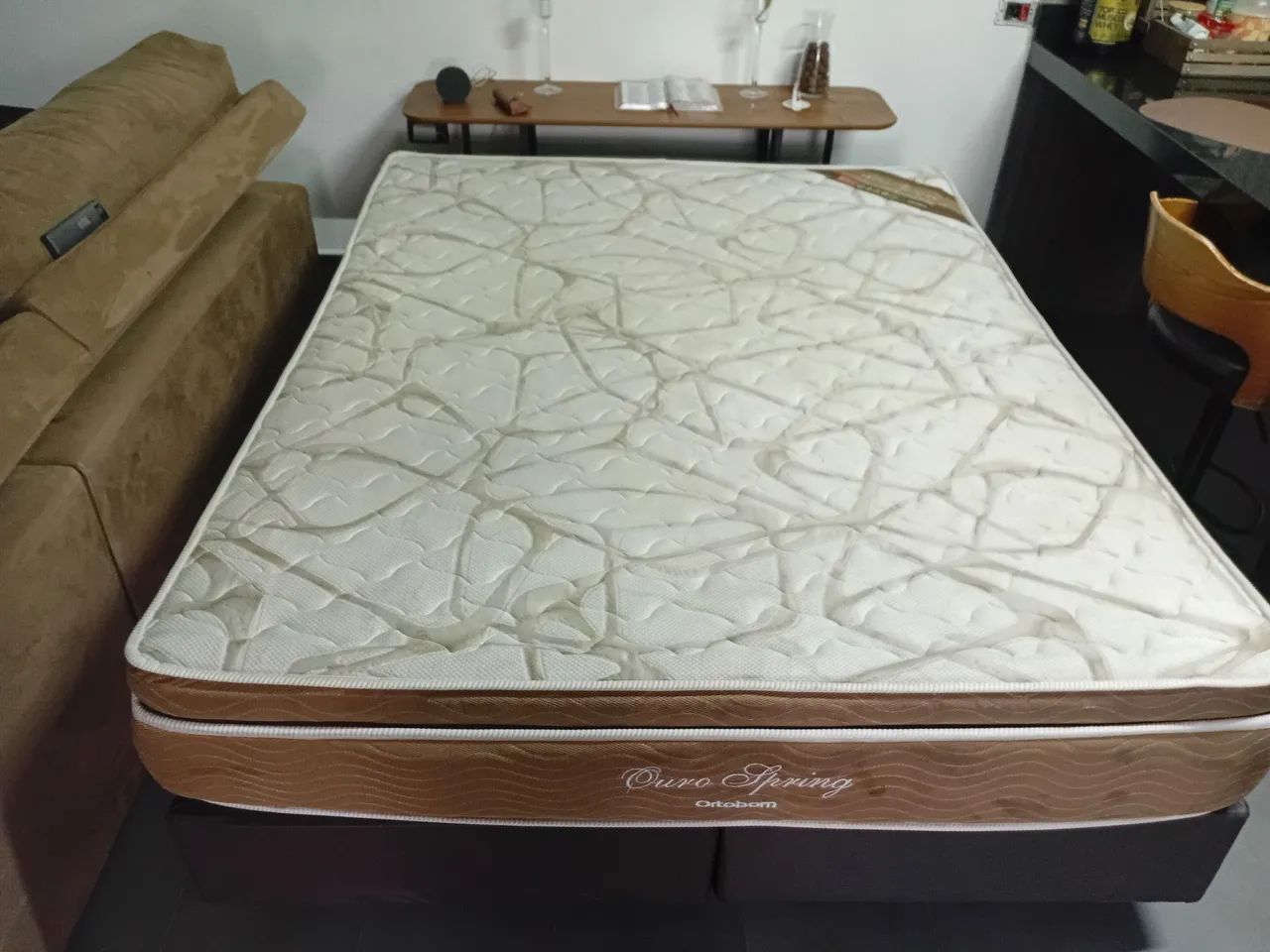 Vendo cama de casal Queen entrego  - Foto 2