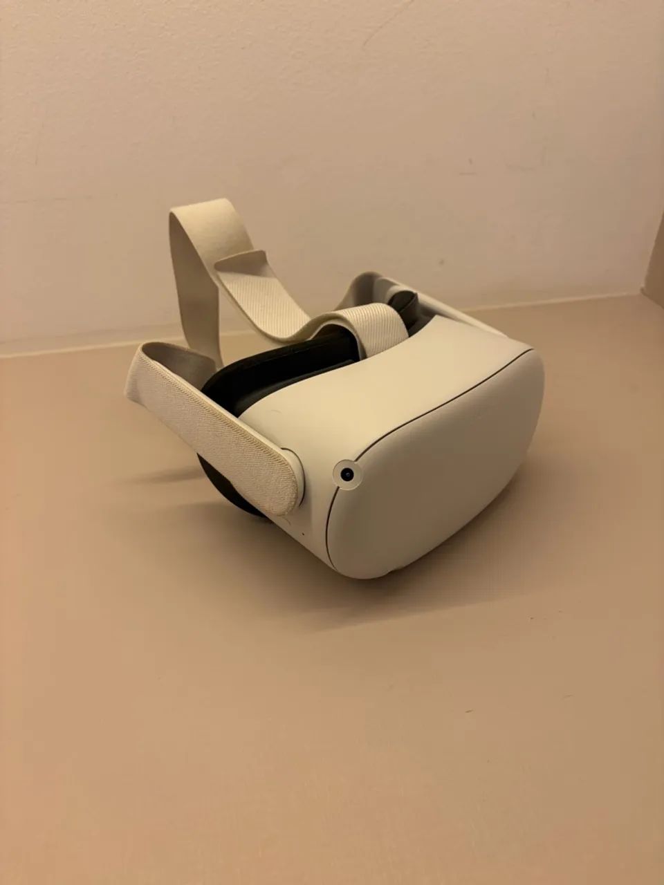 Meta Quest 2 128GB Completo com Caixa + 2 Controles - Periféricos