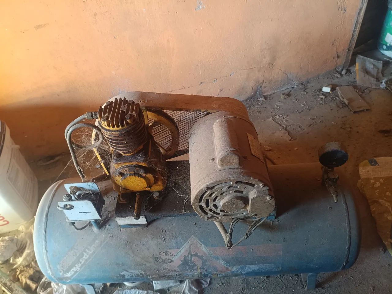 Vendo compressor de ar 