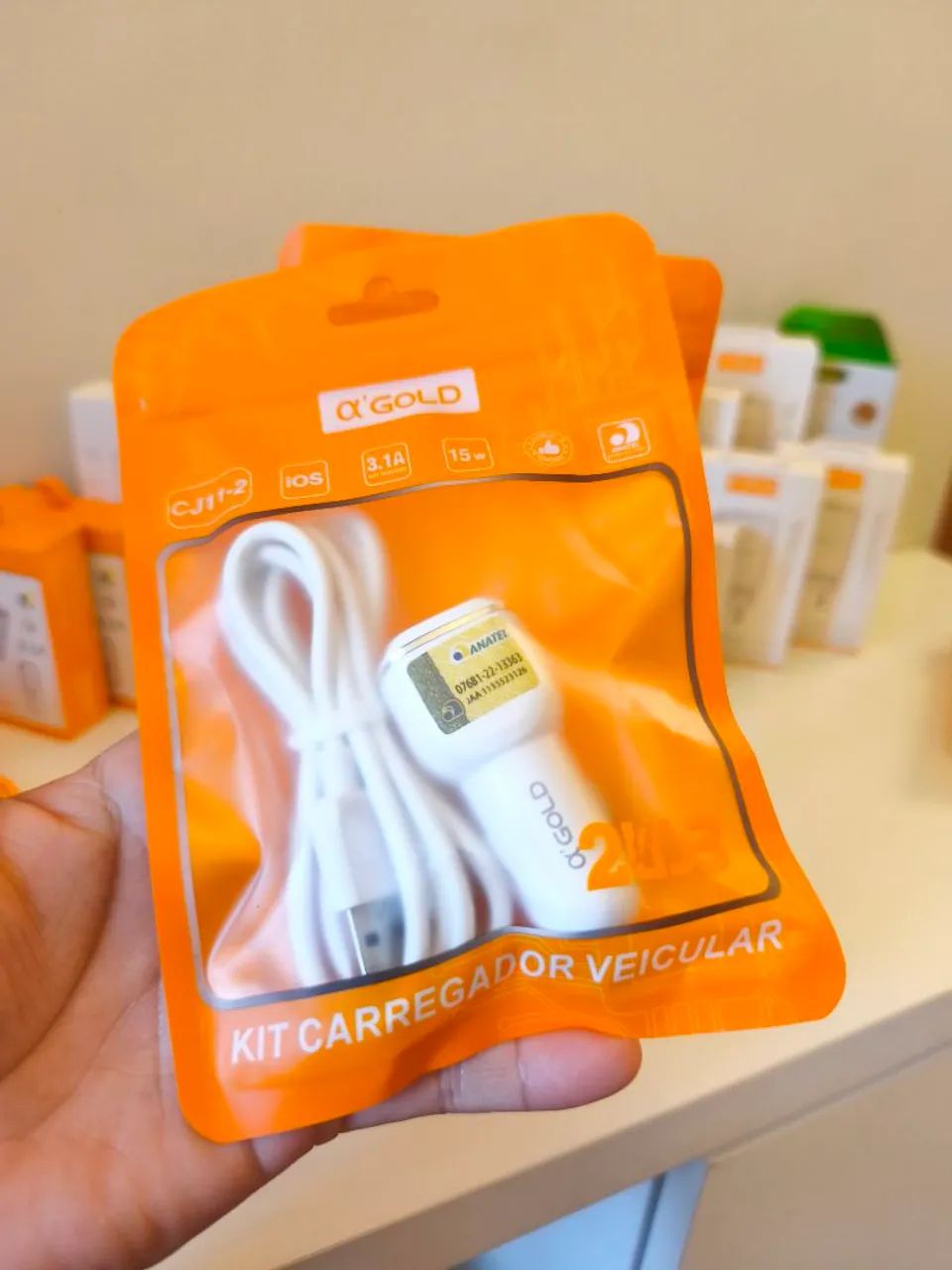 Kit carregador veicular com cabo tipo C ou cabo Lightning (iPhone) A'GOLD - Foto 2