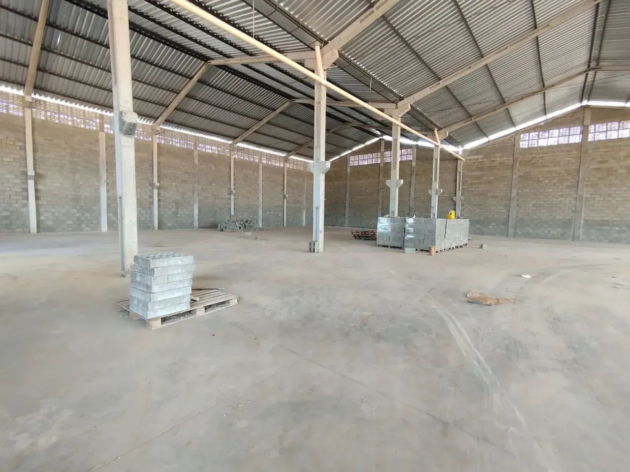 Galpão Comercial Para Alugar - 450 m² - Foto 4