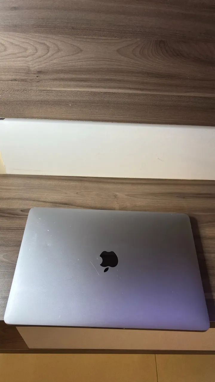MacBook Pro 13? 2019 i5 ? 8GB RAM ? SSD 256GB ? 75 ciclos