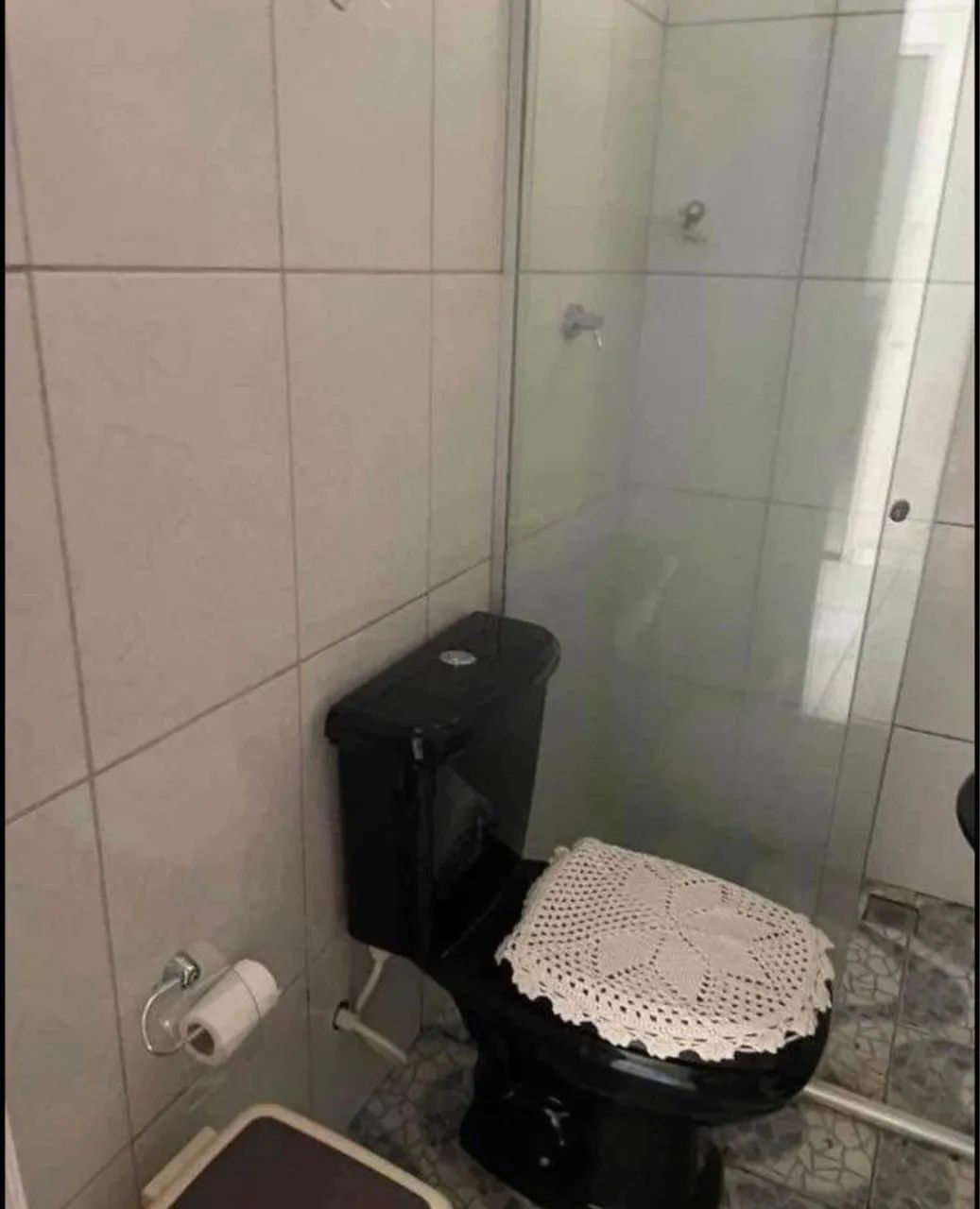 VENDO 2 CASA NO MESMO QUINTAL, BOA LOCALIZAÇÃO  - Foto 2
