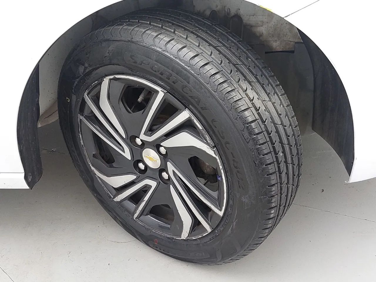 Chevrolet Onix Activ 1.4 8V Flex Aut. 4P, foto 13 de 18