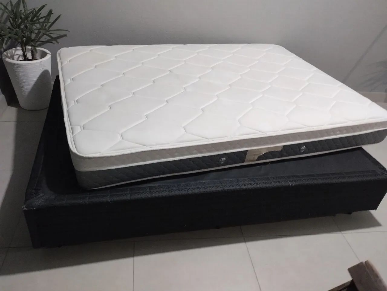 Cama box casal padrão base e colchão entrego ler anúncio  - Foto 2