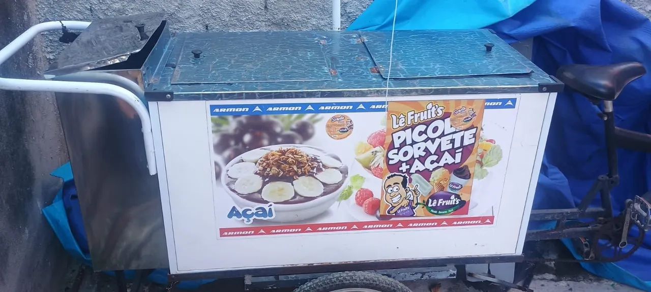 Vendo carroça de açaí, sorvete etc.. - Foto 2