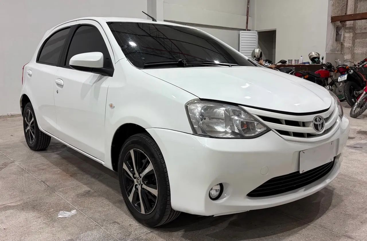 Toyota Etios 2016