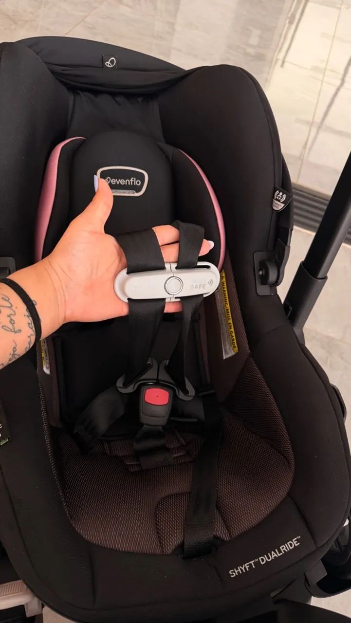 Cadeirinha e carrinho de bebê 2 em 1 - Foto 3