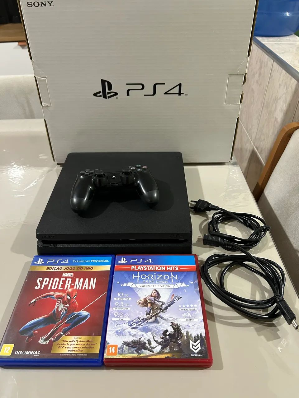 ps4 slim ソフトセット Sony Playstation 4 Slim 1tb Hits Bundle: God Of War/horizon Zero