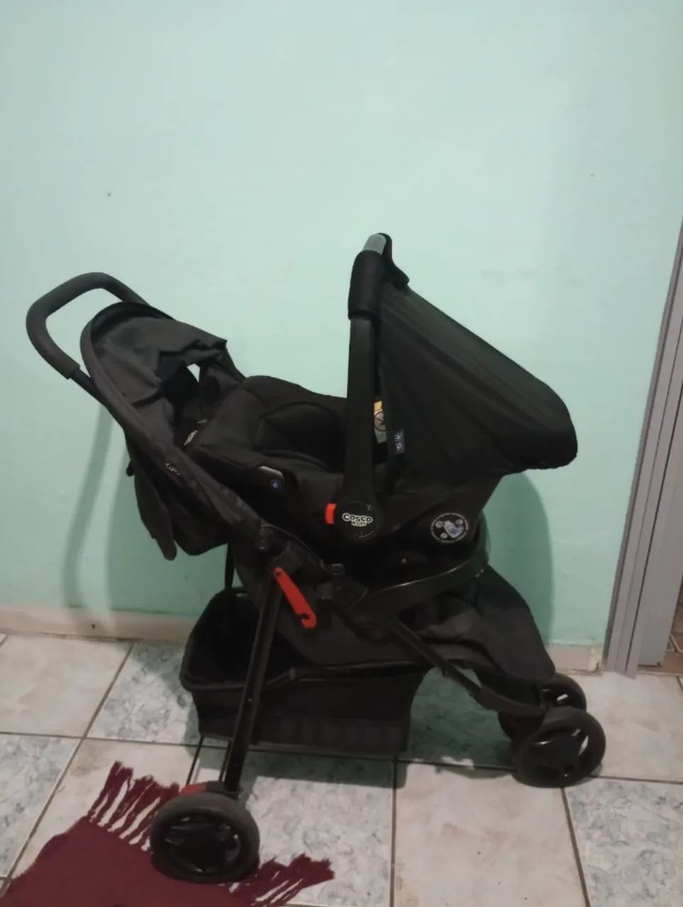 Carrinho de bebê com bebê conforto  - Foto 5