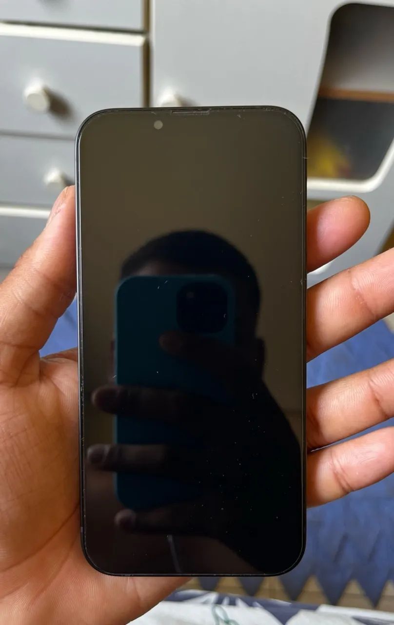 iPhone 16e