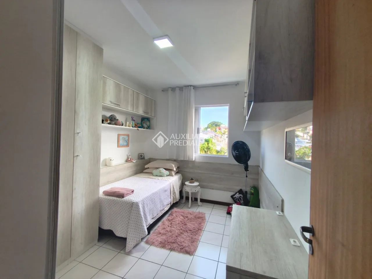 Apartamento com 3 dormitórios e suíte no bairro Abraão - Foto 3