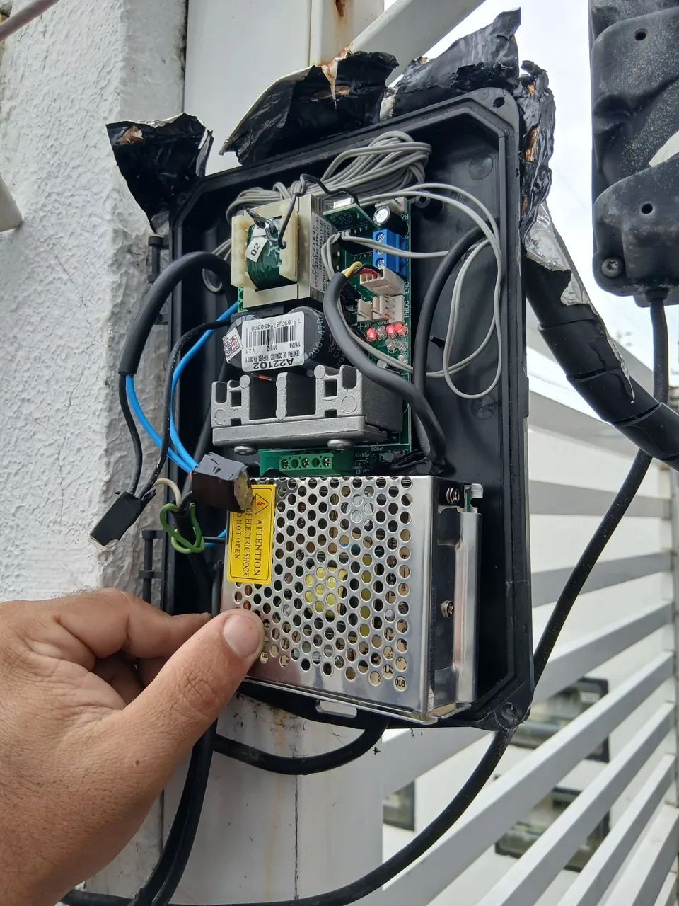 Instalação motor, segurança eletrônica.  - Foto 5