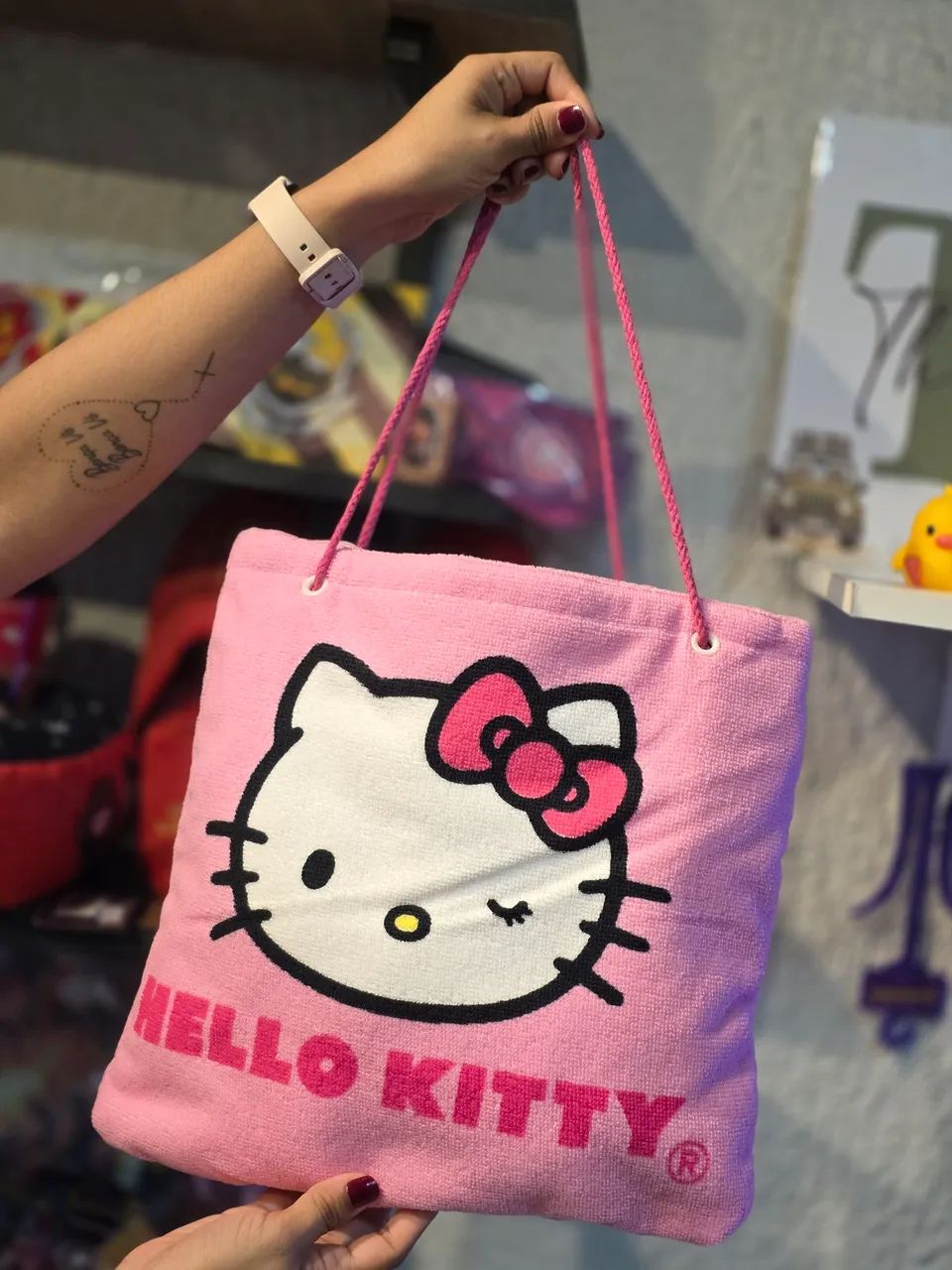 Hello Kitty  Bolsa e toalha de Praia 2 em 1 OFICIAL - Foto 5