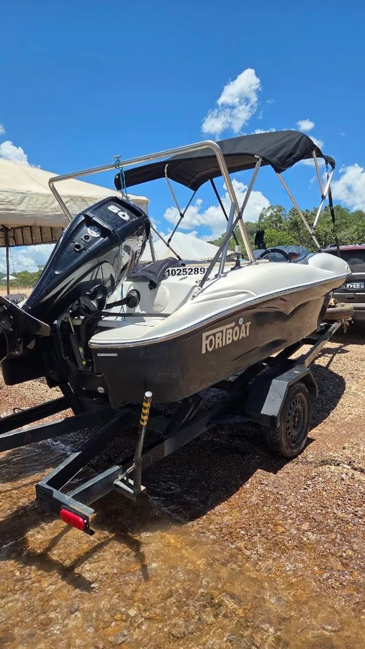 Lancha 16 pes, completa, com motor 60hp4T mercury.  - Foto 8