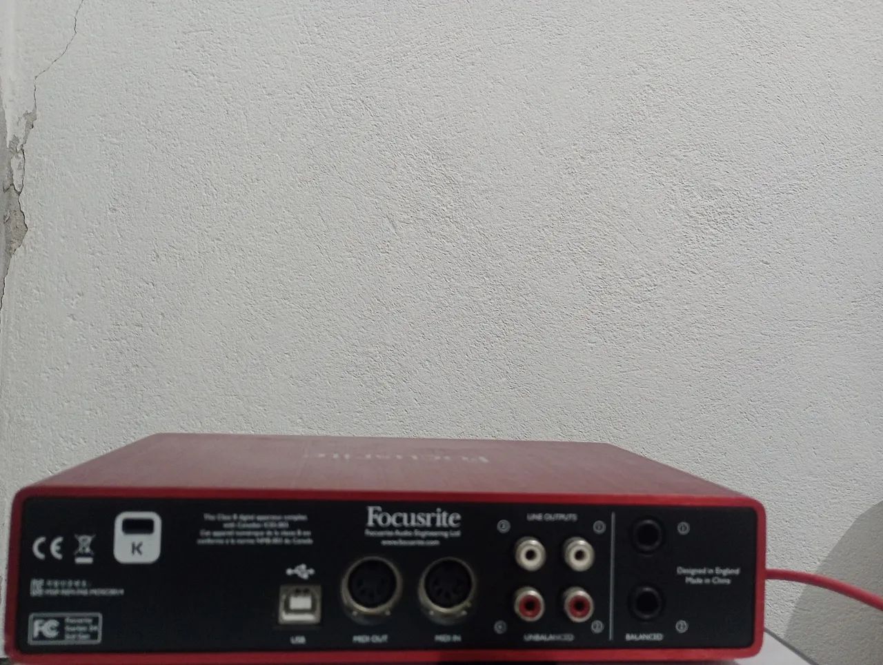 Interface de Áudio Focusrite Scarlett 2i4 (2D generation) - Foto 3
