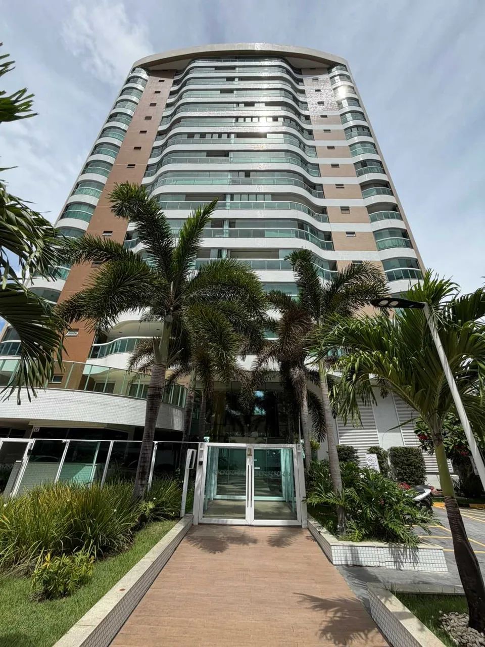 Jardim Residence 4/4 sendo 4 suites [20777] - Foto 3
