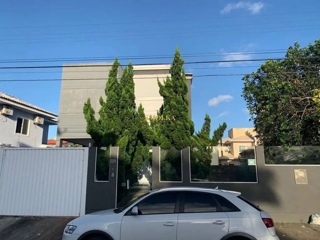 Maravilhosa Casa com 4 quartos para venda no Carianos
