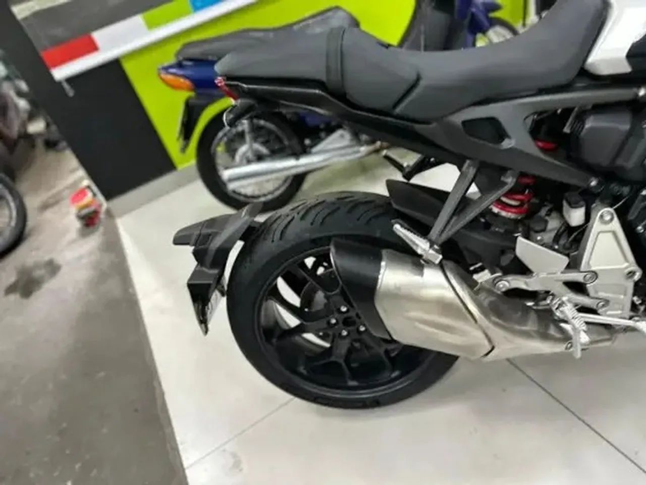 HONDA CB 1000R ABS - Foto 3