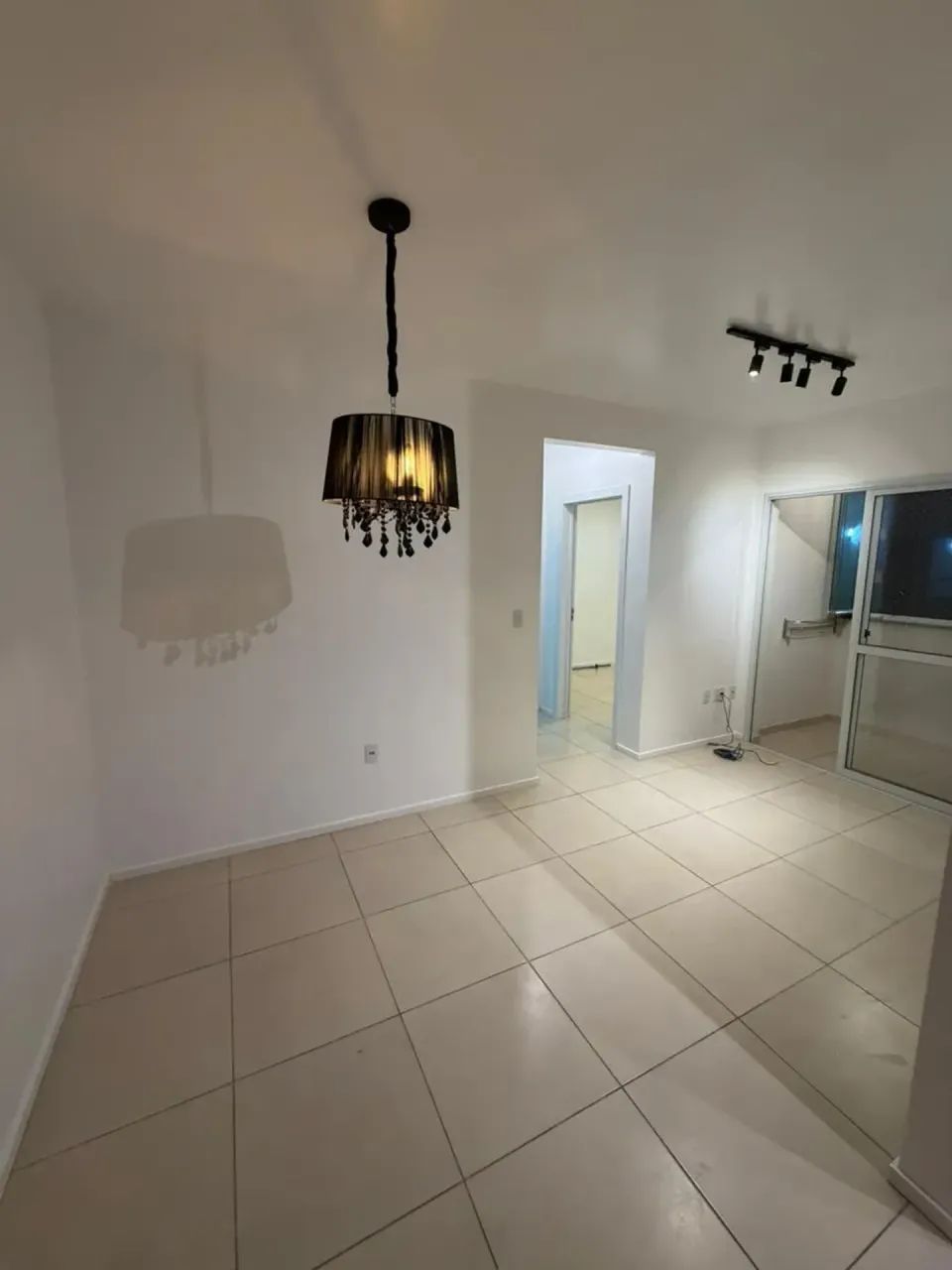 Apartamento terreo com 2 quartos e sacada com churrasqueira no bairro São Sebastião - Foto 3