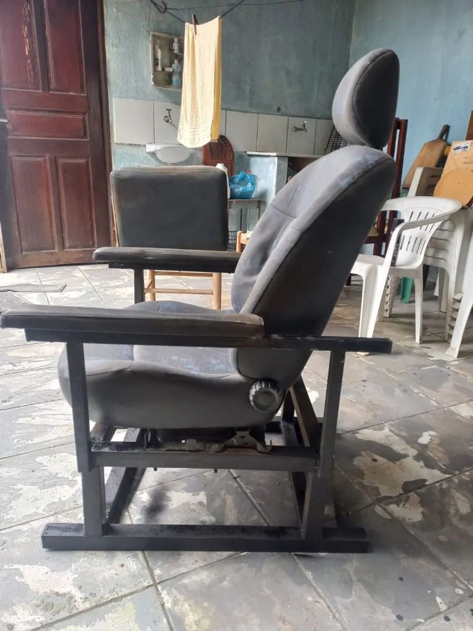 Poltrona/cadeira adaptada - Foto 2