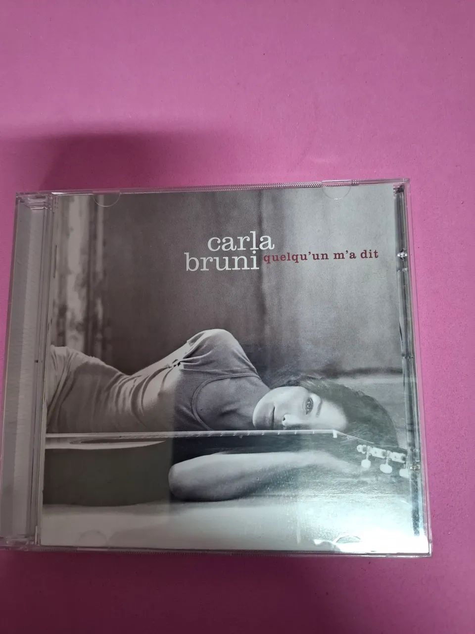 CD Carla Bruni - Quelqu'un M'a Dit (Original)