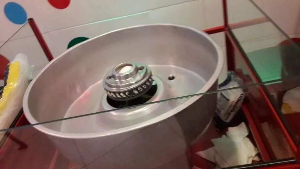 VD. MÁQUINA DE ALGODÃO  DOCE. USADA. - Foto 4