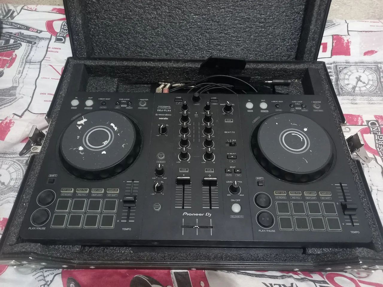Controladora DDJ-FLX4 