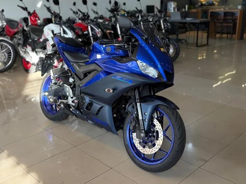 YAMAHA YZF R3 2023 - Foto 2