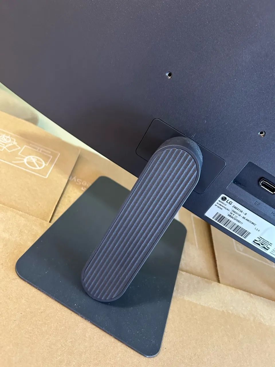 Monitor LG 24 Polegadas - 144 Hz Trabalho e Jogos!  - Foto 3