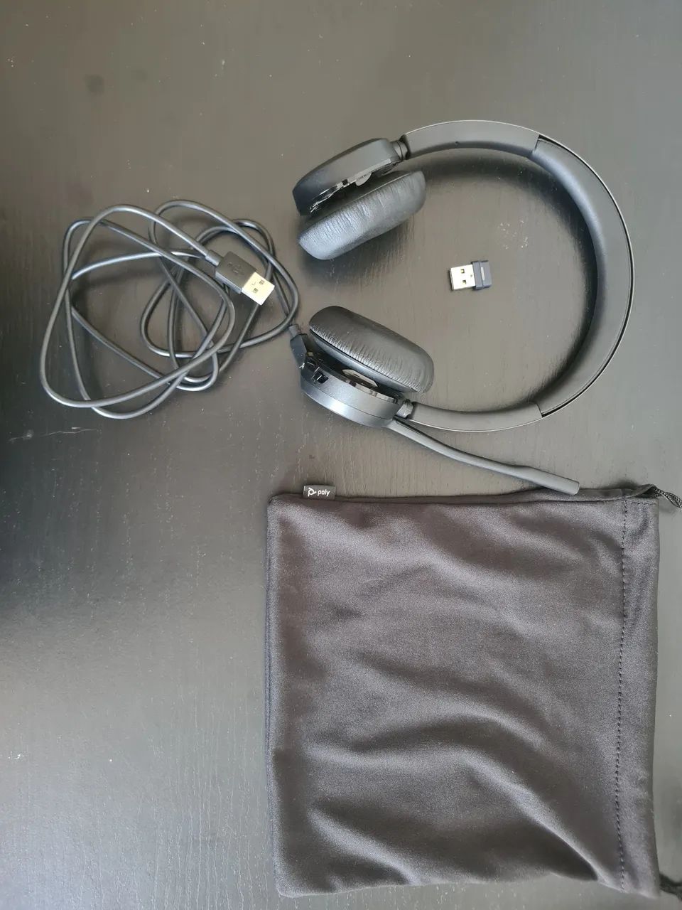 Poly Voyager 4320 + Case + Dongle USB | Impecável - Foto 2