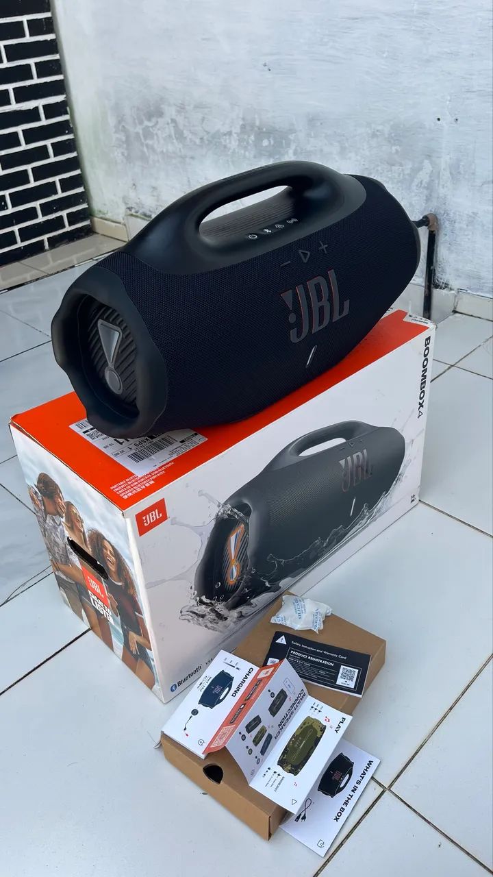 JBL bom box 4