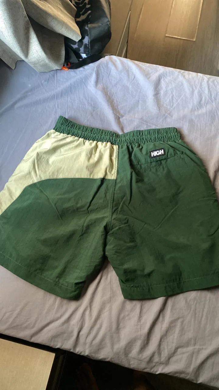 Shorts High Company 