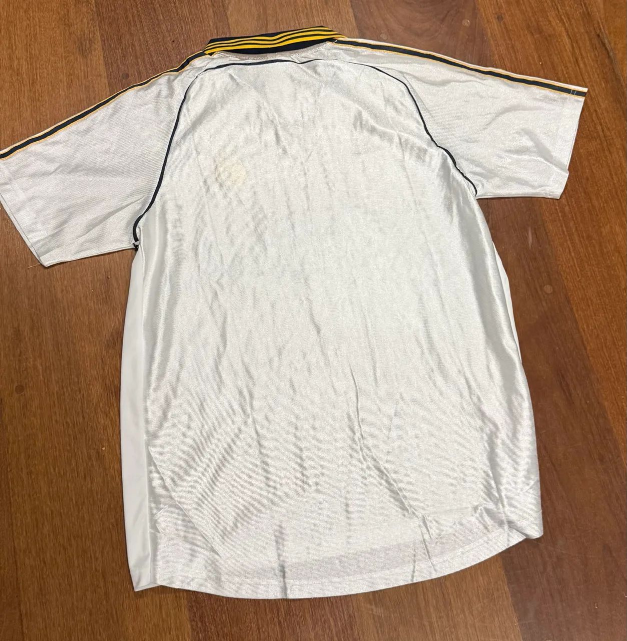 Camisa retrô  Real Madrid Teka impecável  - Foto 2
