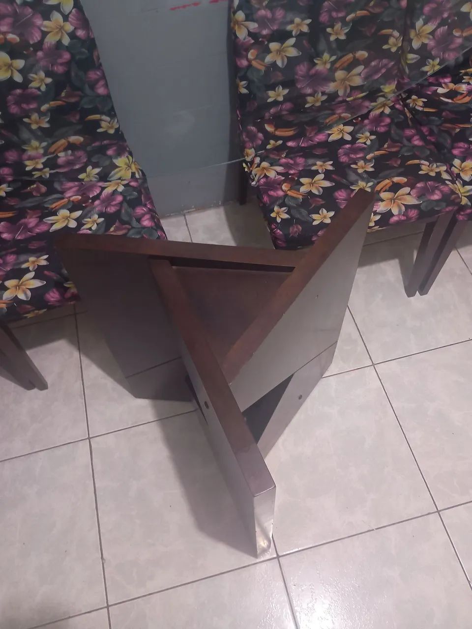 Mesa triangular - 6 lugares  - Foto 3