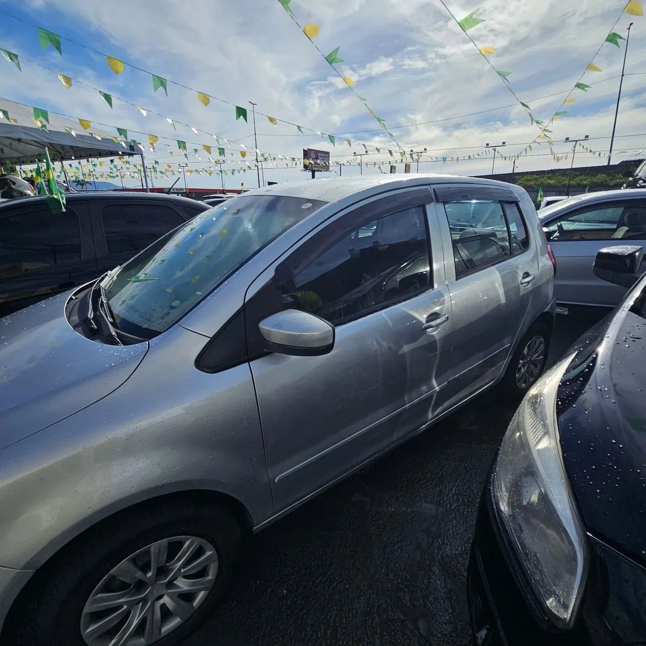 Volkswagen Fox 1.0 MI Total Flex 8V 5P 2011 - Foto 3