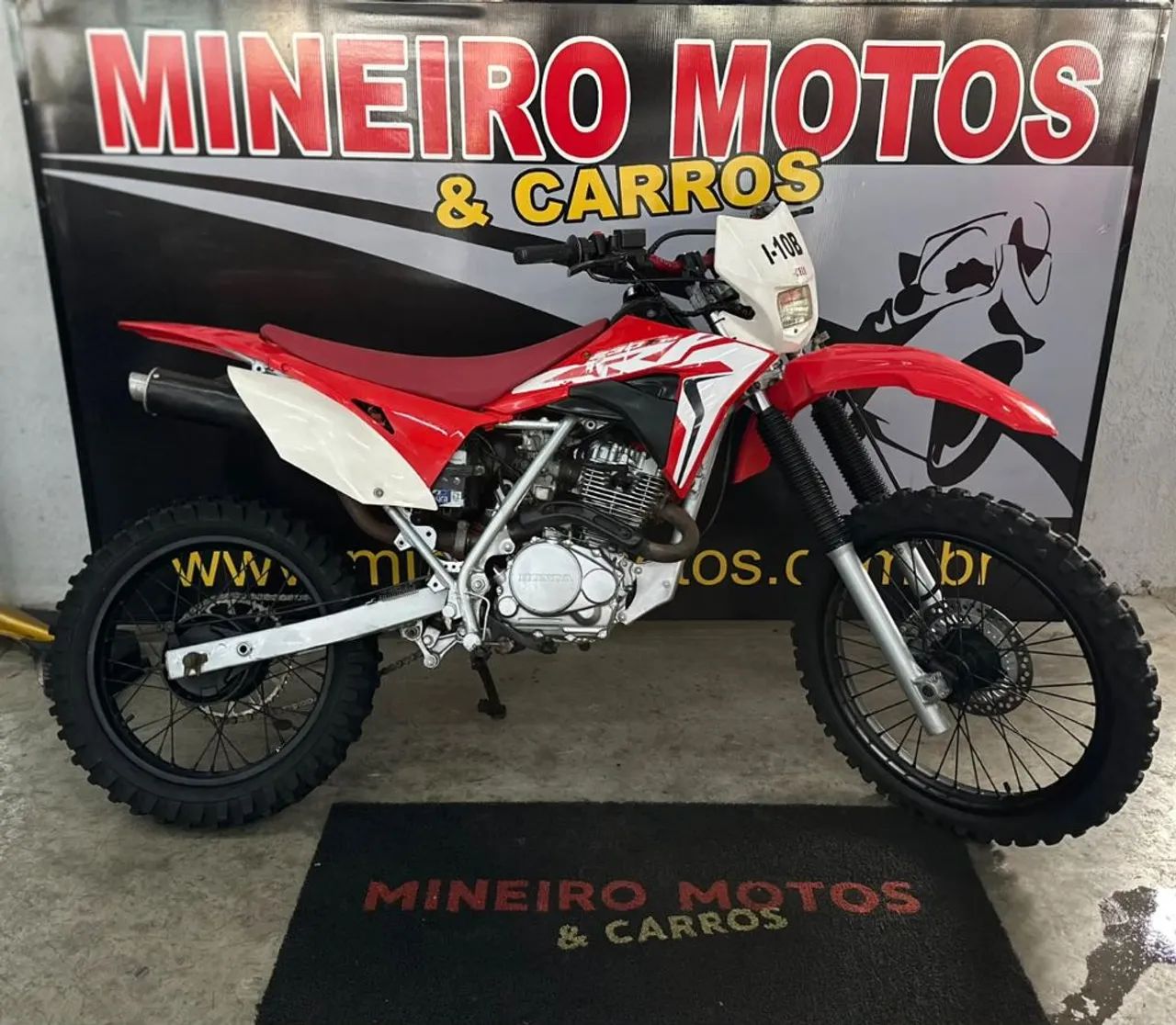 XR 200 R