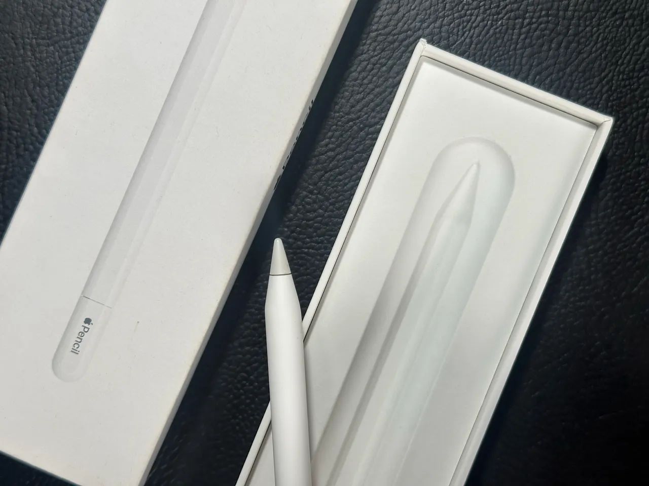しおり】Apple Pencil USB-C ホワイト Apple Pencil USB-C | Lacrado