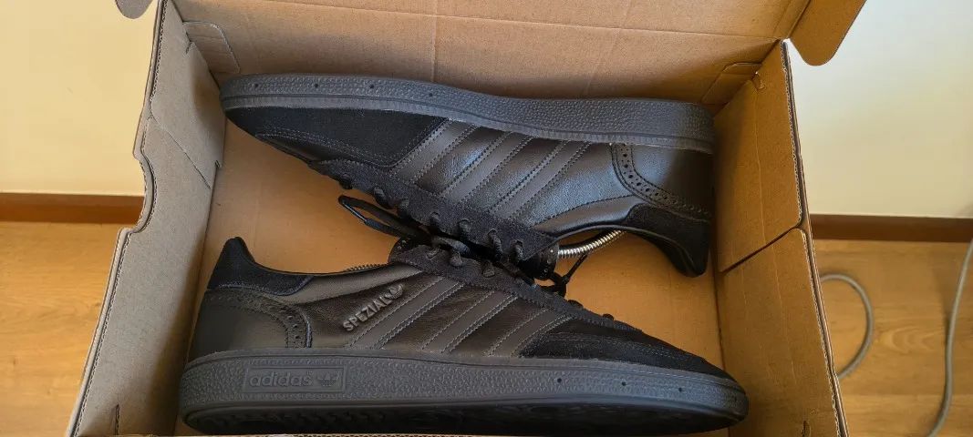 Adidas originals handball spezial jq8294 core black/carbon/core