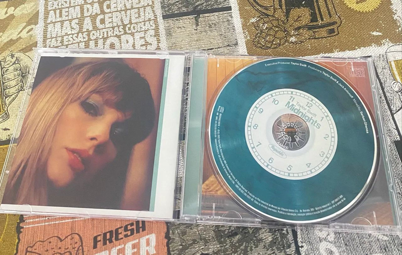 CD TAYLOR SWIFT - MIDNIGHTS JADE GREEN EDITION - Foto 2
