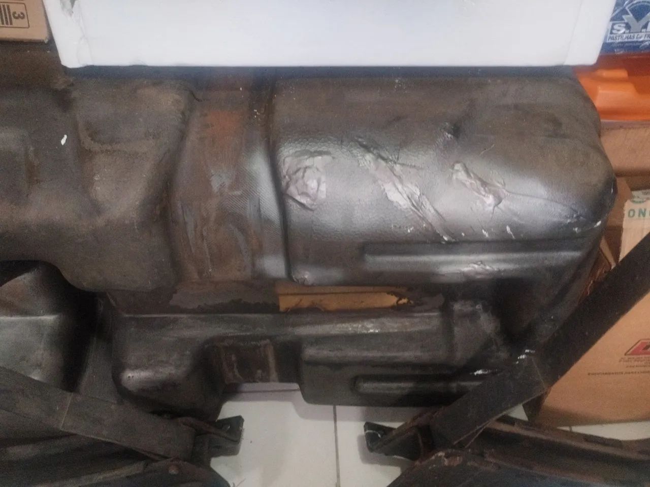 Tanque combustível Axor  - Foto 2
