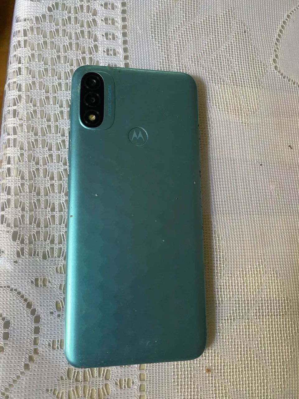 Motorola E20
