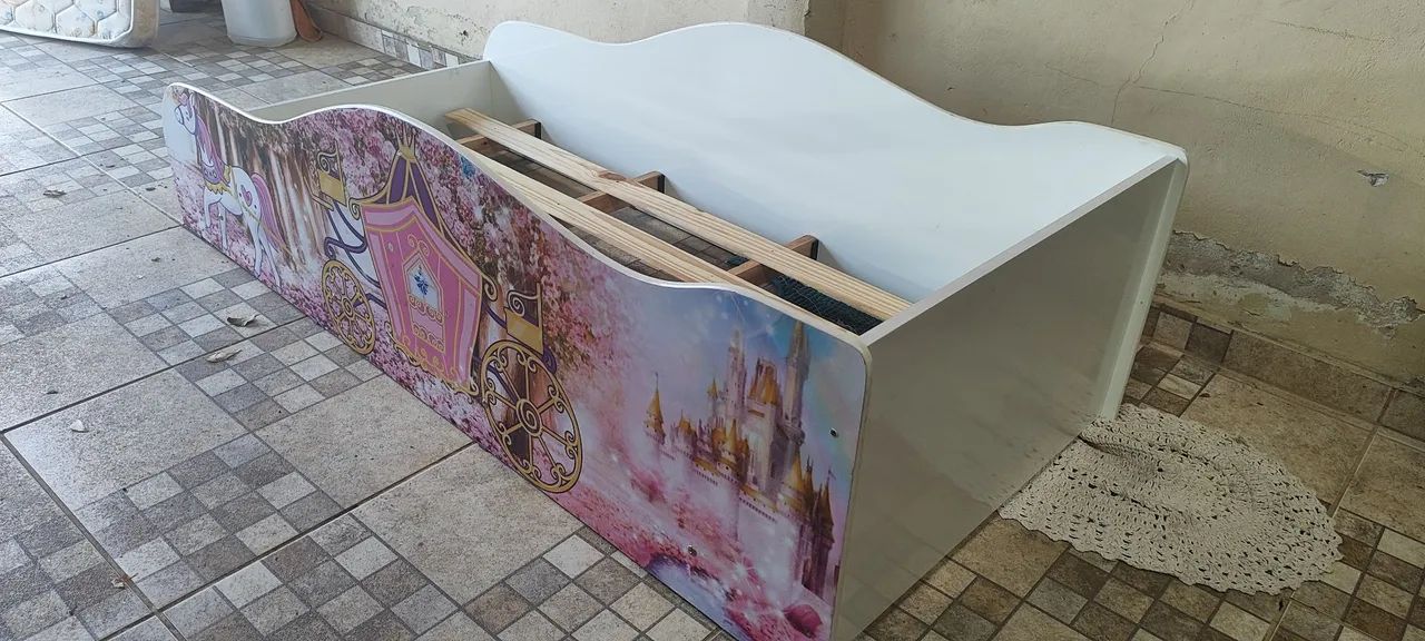Cama carruagem infantil com colchão  - Foto 3