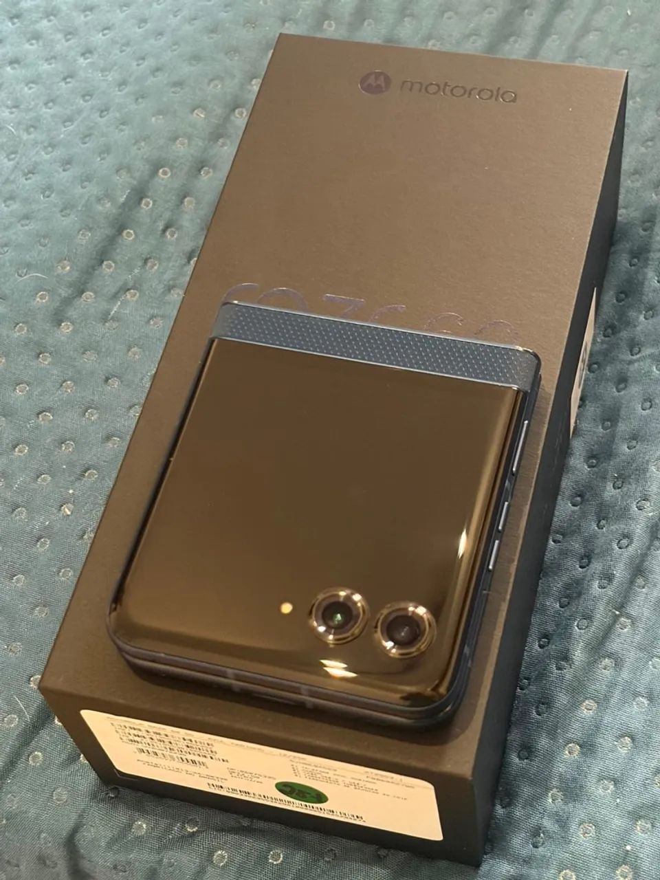 MOTOROLA RAZR 60 256gb 6 MESES USO 