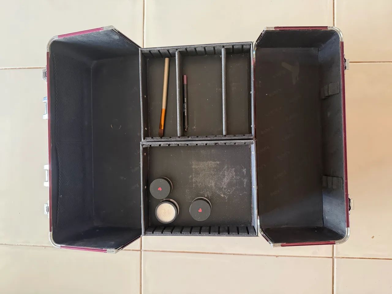 Maleta de Maquiagem com Repartições  - Foto 3