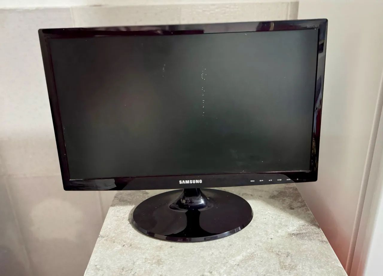 Monitor LED Samsung Série 3 (Widescreen)