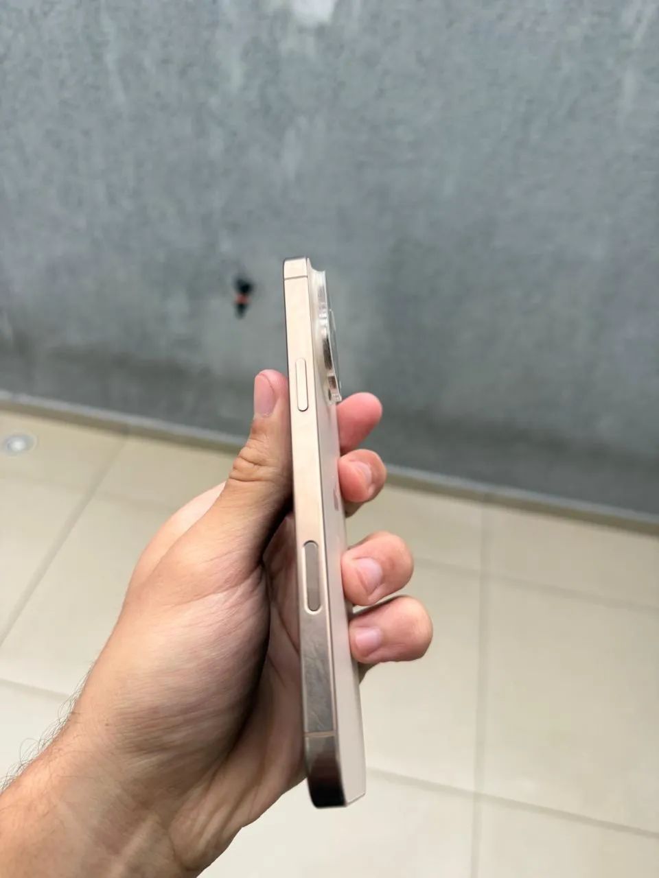 iPhone 16 Pro Max - Foto 3